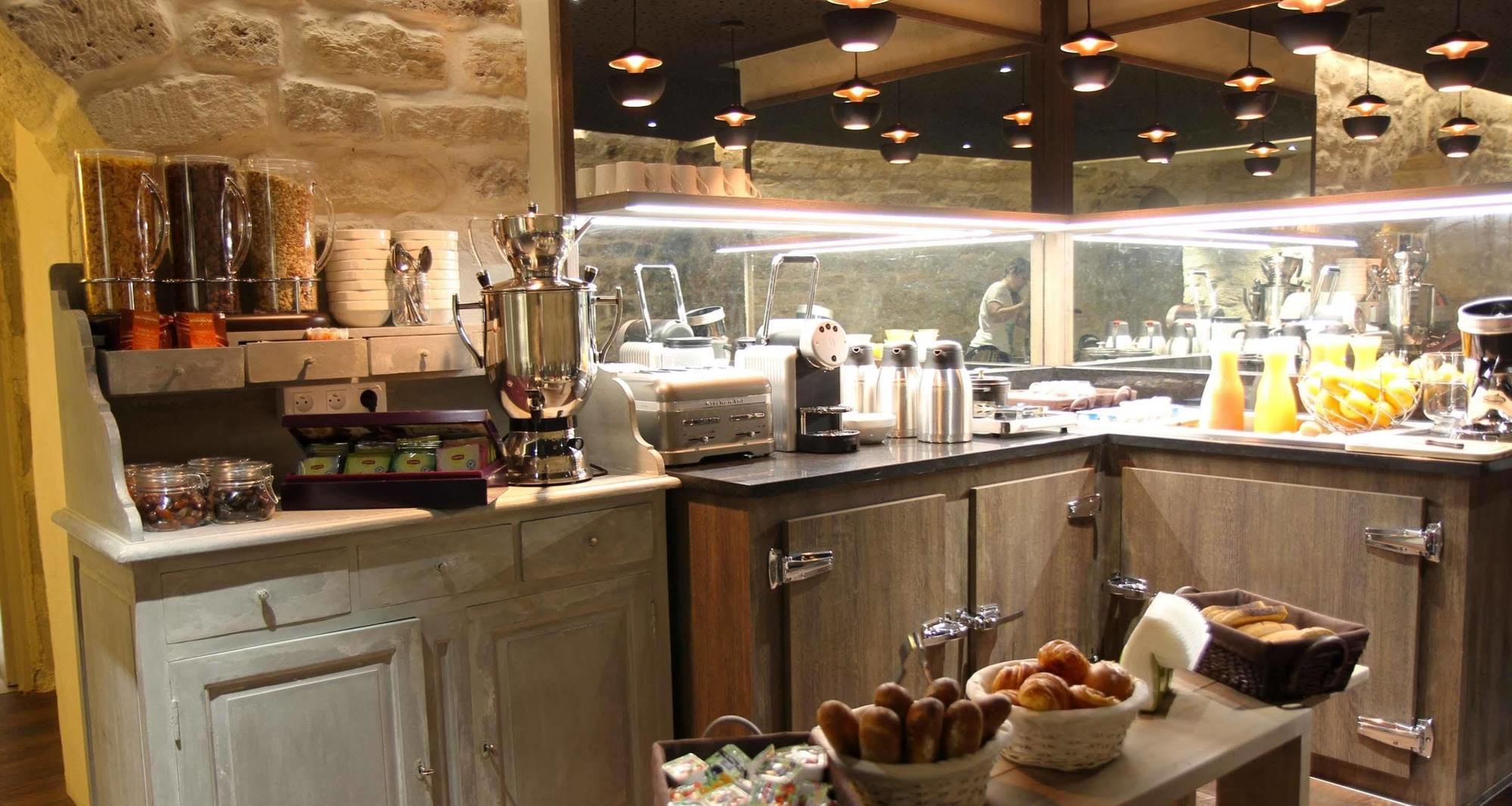 Best Western Le Montmartre - Saint Pierre Parijs Buitenkant foto