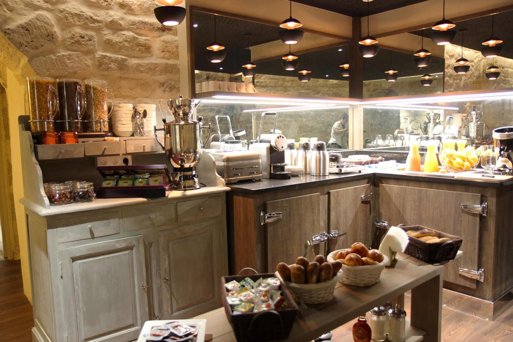 Best Western Le Montmartre - Saint Pierre Parijs Buitenkant foto